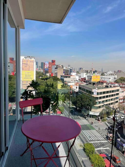 Awesome Views & Great Location Apartment *